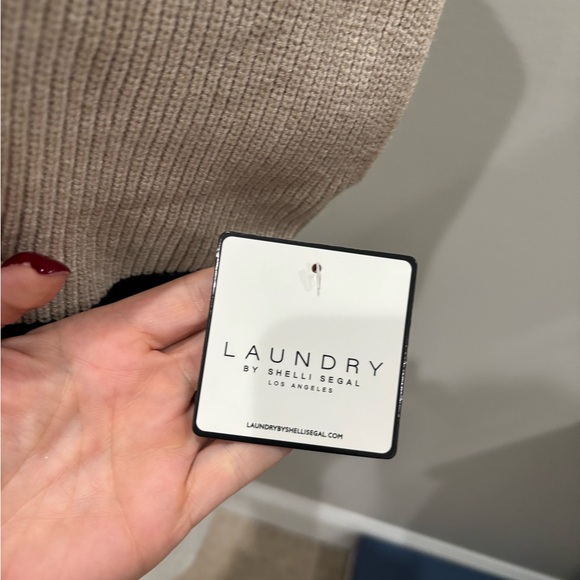 Laundry By Shelli Segal Beige Knit Top - Picture 3 of 4